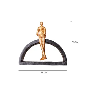 Sculpture circulaire en métal en aluminium de conception classique pour la prime de décoration de table de maison et de bureau - Product Image 1