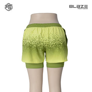 Pantalones cortos de agarre MMA cómodos de cintura alta para mujer, color y tamaño personalizados para entrenamiento físico, gimnasio, entrenamiento y correr, MOQ bajo - Product Image 3