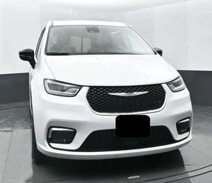 Chrysler Pacifica Touring L FWD 2024 d'occasion, incroyablement parfait, faible kilométrage, en stock, proposé à un prix fantastique - Product Image 1