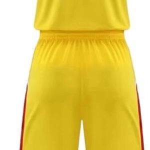 Maillot de basket-ball de qualité supérieure Ensembles de basket-ball imprimés par sublimation en gros Uniformes de basket-ball personnalisés OEM pour hommes - Product Image 5
