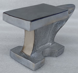 Outils et équipement de bijouterie essentiels à enclume en acier tout usage - Product Image 6