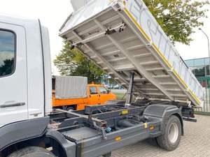 2016 M-ERCEDEZ BENZ 1942 - Product Image 6