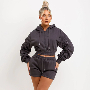 Conjunto de pantalones cortos y Sudadera con capucha recortada impermeable transpirable de punto sólido para mujer traje informal personalizado - Product Image 6