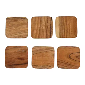 Ensemble de sous-verres en bois fait main élégant Sous-verres en noyer durables et écologiques par l'artisanat du croissant - Product Image 3