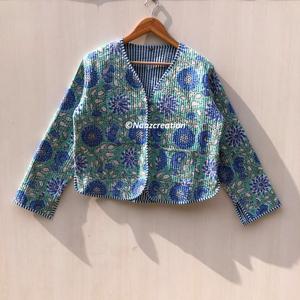 Vestes bohèmes florales matelassées faites à la main, style floral en coton, veste manteau automne hiver, streetwear réversible, cadeau pour elle - Product Image 2