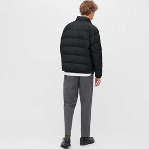 Doudoune Matelassée Noire d'Hiver Personnalisée pour Homme Rembourrée en Duvet avec Tissu Imperméable et Coupe-Vent Enduit - Product Image 4