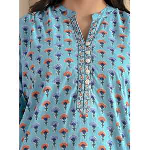 Blusa Azul Butti de Algodón con Botones Delanteros, Estampado Floral, Logotipo Bordado, Cuello con Volantes, Corte Holgado para Mujer, Talla XL, Estilo Coreano - Product Image 2