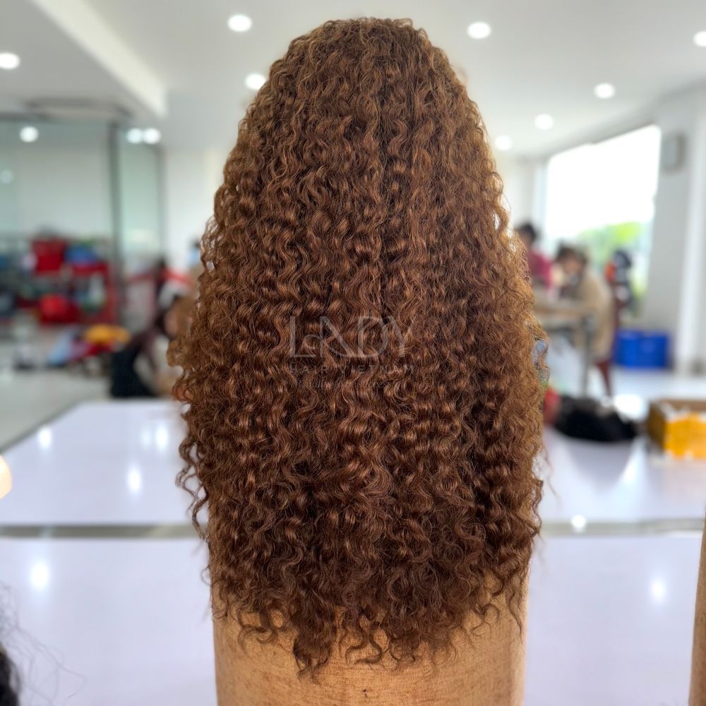 สีน้ำตาล