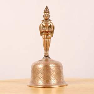 Campana de latón de alta venta, campana de mano de latón de nuevo diseño con mango de nuevo diseño, campana de peón de Metal de nueva apariencia para oficina en precio al por mayor - Product Image 6