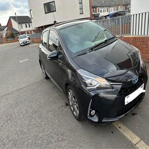 Toyota Yaris de Alto Rendimiento, Usado, en Buen Estado, Sin Historial de Accidentes, Disponible con Volante a la Izquierda y Derecha, Pedidos al por Mayor - Product Image 5