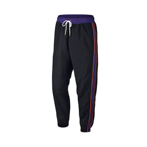 Offre Spéciale nouveaux survêtements élégants de qualité supérieure pour hommes et impression personnalisée top vente dernière conception sports à la mode - Product Image 3