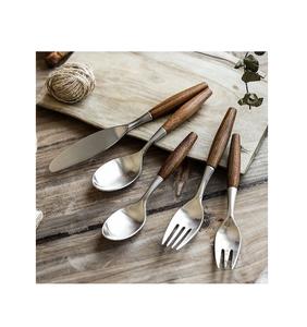Juego de cubiertos de acero inoxidable de alta calidad con mangos de madera, juego de cubiertos de último diseño para accesorios de cocina - Product Image 1