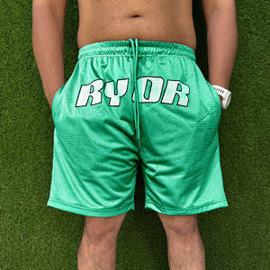 กางเกงขาสั้นลำลองสไตล์สตรีทสำหรับผู้ชาย ผ้าออกซ์ฟอร์ด ระบายอากาศ กันลม เป็นมิตรกับสิ่งแวดล้อม มีกระเป๋า  รับทำโลโก้ตามสั่ง (OEM) - Product Image 1