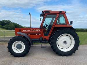 Tractor NEW HOLLAND 110-90 de 2005 con motor Fiat de 110 CV en venta, ACOTTA O AZUL - Product Image 5