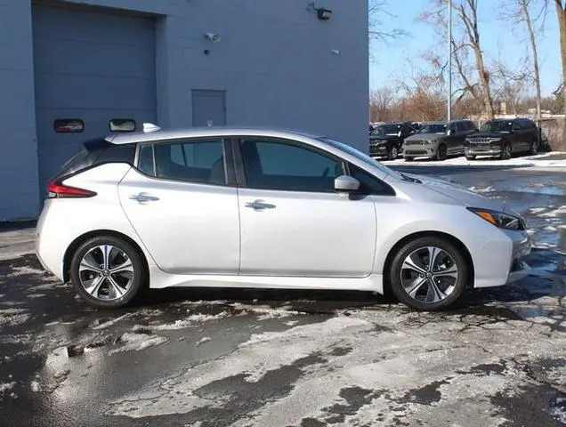 Used  2022 Nissan Leaf SV 40 kWh