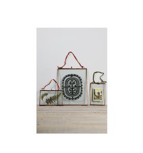 Top quality metal <b>photo</b> <b>frame</b> with handcrafted elements that blend antique elegance with modern sophisticated craftsmanship - Product Image 4