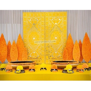 ฉากหลังงานพิธีฮัลดีพิเศษ ฉากหลังสีเหลืองแบบกระจก ตกแต่งเวทีงานสันจีต พร้อมผ้าม่านลายซารี ฉากหลังงานแต่งงานสวยงาม ฉากหลังเวทีงานแต่งงาน สหรัฐอเมริกา - Product Image 1