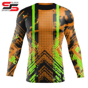 Rashguard solide Rash Guard MMA personnalisé entièrement par sublimation à manches courtes Rash Guards de surf BJJ Rashguard - Product Image 5
