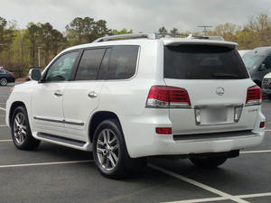 Lexus LX 570 2021 Usado con Navegación y Tracción en las 4 Ruedas, Autos Usados Premium, Automático Inteligente, en Buenas Condiciones - Product Image 5