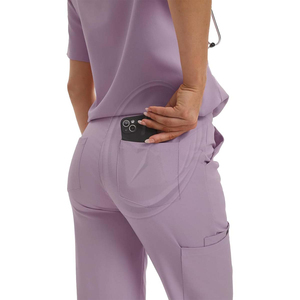 Conjunto de uniforme médico de verano para mujer con cuello en V clásico transpirable rayón enfermería Scrubs 9 bolsillo Jogger pantalones traje uniforme médico modelo OEM - Product Image 4