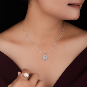 Colgante de diamante con cojín cultivado en laboratorio certificado por IGI del mejor diseñador, collares de moda de Halo de oro de 14K/18K - Product Image 3