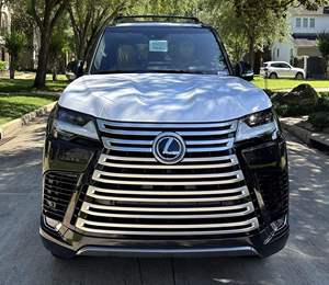 Lexus <span class=keywords><strong>LX</strong></span> 600 Usado en Buen Estado, <span class=keywords><strong>SUV</strong></span> Biturbo, Diésel, Automático, Volante a la Izquierda, Interior de Cuero, Neumáticos R21, Techo Solar - Product Image 1