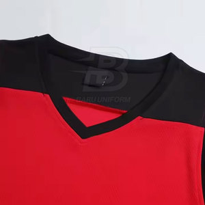 Uniforme de baloncesto profesional Ropa deportiva Uniforme de baloncesto de color personalizado para hombres - Product Image 6