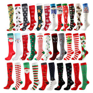 Calcetines para correr de poliéster alto para hombre y mujer, Navidad, hasta la rodilla, autocalentamiento térmico personalizable - Product Image 4