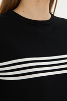 Camiseta de Punto a Rayas de Manga Corta con Cuello Redondo para Mujer, Color Negro y Blanco en Contraste, Informal, para Uso Diario, Transpirable, Corte Regular