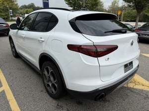 USADO LHD/RHD 2022 ALFA ROMEO STELVIO TI AWD - Product Image 2