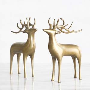 Decoración Metal Reno Oro Acabado Navidad Estatuilla Premium Holiday Centro de Mesa para el estilo de temporada - Product Image 2