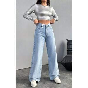 Jeans de Mujer Vintage de Corte Regular, Cintura Media, Pierna Ancha, Color Azul Claro - Estilo Y2K High Street, 100% Algodón, Transpirables y Ecológicos - Product Image 3