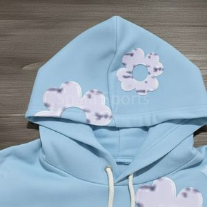 Conjunto Deportivo Informal de Invierno para Hombre, Sudadera Holgada con Estampado de Mezclilla Rasgada, Pantalones Deportivos Gruesos con Estampado Puff y Sudadera con Capucha - Product Image 4