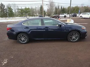 Lexus ES 350 2016 en bon état et à prix abordable - Product Image 5