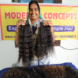 Pas de traitement chimique faisceaux de cheveux indiens vierges Aucune perte de cuticule alignée couleur naturelle cheveux humains bruts bouclés temple indien - Product Image 1