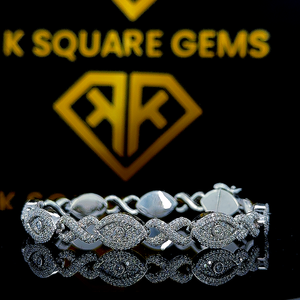 สร้อยข้อมือโมอิสซาไนต์ทรงกางเขนแบบกอธิค ลายอินฟินิตี้ ลายตาปีศาจ ประดับเพชร VVS ชุบทองคำแท้ 18KT สไตล์ฮิปฮอป สำหรับทุกเพศ ของขวัญวันเกิด - Product Image 6