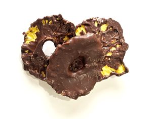 Ananas enrobé de chocolat et fruits secs |   Snacks tropicaux en gros pour les acheteurs B2B - Product Image 1