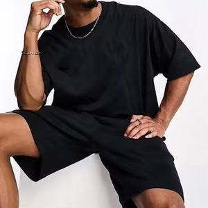 Vente en gros de survêtements d'été deux pièces personnalisés ensemble de shorts respirants conception personnalisée t-shirt à manches décontractées ensembles de shorts solides - Product Image 5