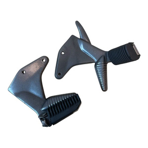 Poggiapiedi Passeggero Originale Aprilia per Pegaso 2001-2004 in Plastica ABS e Lega di Alluminio - Product Image 1