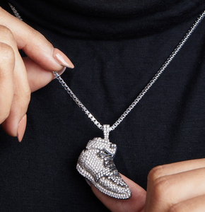 จี้เพชรมออิสซาไนต์รูปรองเท้า925สเตอร์ลิงเงินสีดำและสีขาว - Product Image 2