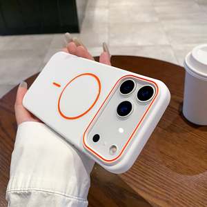 Custodia Magnetica in TPU per iPhone 14 Plus 13 Pro Max, Stile Ins con Design Smerigliato Opaco Morbido, Vendita al Dettaglio - Product Image 2