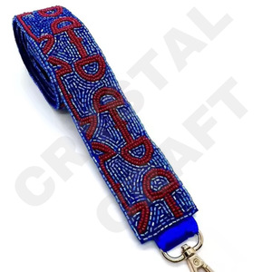 Horsebit Custom White Gold Seed Bead Bag Straps 'Hook Em Horns' Accesorio de moda Correa de monedero con cuentas - Product Image 1