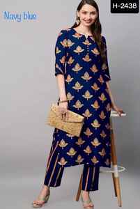 Las últimas mujeres usan Simle Heavy Rayon Kurti y Pent Set con tallas grandes disponibles para mujeres indias y paquistaníes usan ropa - Product Image 3