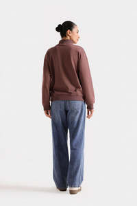 Sweat-shirts à col montant pour femmes en mauve fabriqués au Pakistan, personnalisés, avec logo personnalisé, 100% coton, vêtements décontractés en gros - Product Image 5