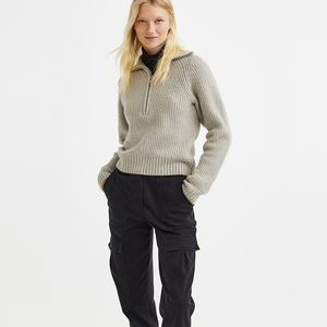 2025 Joggers de entrenamiento de algodón de cintura alta para mujer con diseño de logotipo personalizado estilo frontal plano al por mayor para deportes de gimnasio - Product Image 4