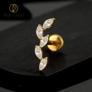 <span class=keywords><strong>Piercing</strong></span> Labret en Titane ASTM F136 16G à Filetage Interne avec 5 Zircons Marquise pour Helix, <span class=keywords><strong>Conch</strong></span>, Cartilage, Tragus, Dos Plat - Product Image 4