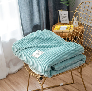 Manta clásica suave, cálida y acogedora - Product Image 4