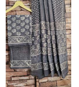 Ensemble de costume non cousu conçu pour des choix de garde-robe élégants, alliant des imprimés artistiques, des nuances équilibrées et des possibilités de couture - Product Image 2