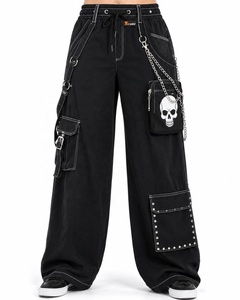 Jeans cargo en denim noir pour femmes, fabrication sur mesure, taille haute, coupe ample, pantalon cargo à jambes larges, streetwear, jeans utilitaires tendance - Product Image 5