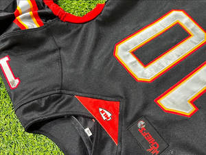 Maillot de football américain à sublimation personnalisée Premium pour les équipes et les joueurs Uniforme de football américain fabriqué au Pakistan - Product Image 4